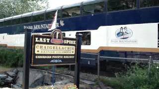 preview picture of video 'Rocky Mountaineer train passes Craigellachie and last spike.'