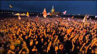 KASABIAN - processed beats (Glastonbury 2005)