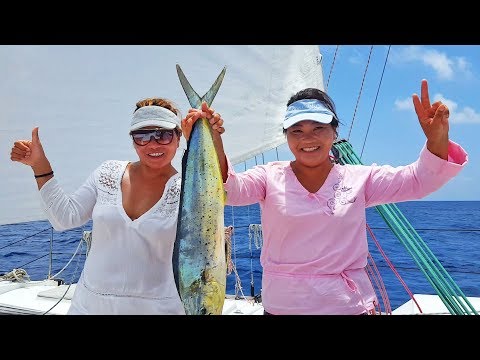 Tuya's FISHING TIP Catches FISH! - Sailing Luckyfish Ep 22