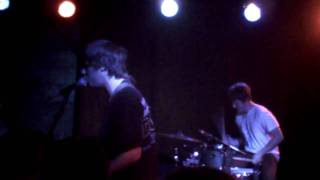 Wavves - California Goths (Live in Minneapolis, 4/5/09)