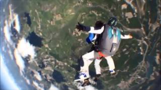 preview picture of video 'Saut Parachute en tandem Pascal Mai 2013 Gap Tallard'