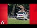 K3 knalt uit luidsprekers politieauto