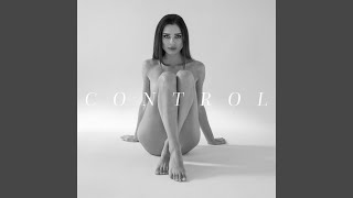 Kadr z teledysku Control tekst piosenki Natalia Krakowiak
