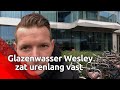 Glazenwasser die urenlang vastzat, is enorm geschrokken.