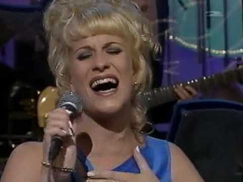 LAURA VOUTILAINEN - Pelkää en. Sov. Jari Puhakka (Tuttu Juttu Show, TV2 1998)