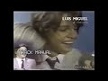 Luis Miguel le canta a su mamá Marcela Basteri, 1985.