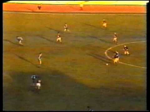 Safet Sušić Pape: Spektakularan gol (FK Sarajevo - FK Željezničar 2:1 / 1982.)