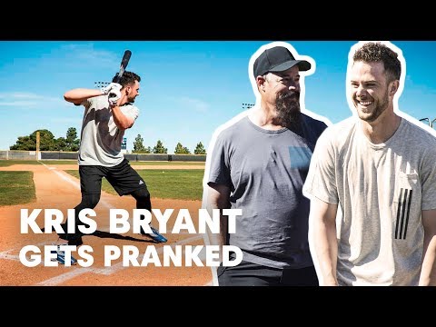 , title : 'Baseball Star Kris Bryant Gets Pranked by Hall of Famer Greg Maddux'