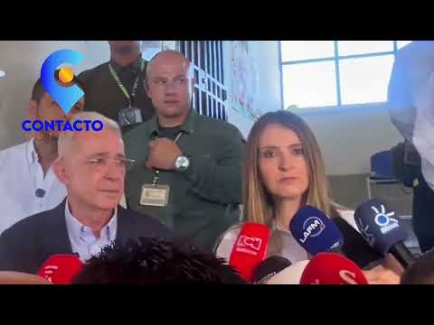 En Rionegro Antioquia, ejerció su derecho al voto el expresidente Álvaro Uribe Vélez. 
