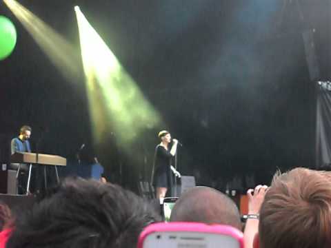 HOOVERPHONIC/ Ronquières Festival 2014