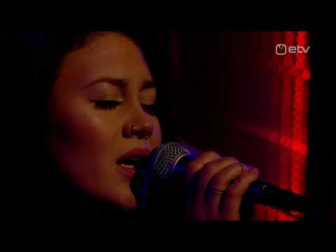 ELINA BORN "Tagasi me"