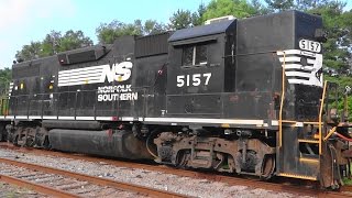 preview picture of video 'Norfolk Southern Trains In Shenandoah Junction, WV'