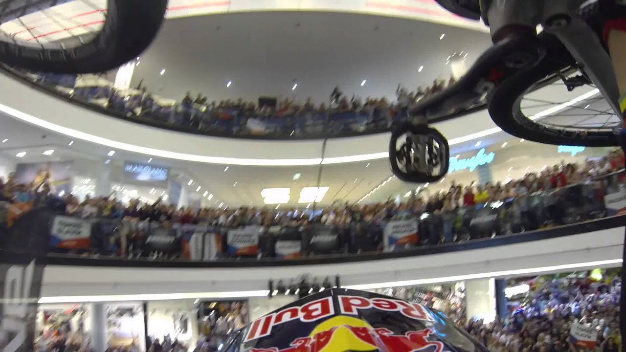 Downmall Tour 2015 - final Prague, Slavik winning run - YouTube