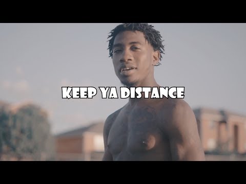 Lowkey Sace - Keep Ya Distance (Official Music Video) [1041 Premieres 👨🏾‍💻]