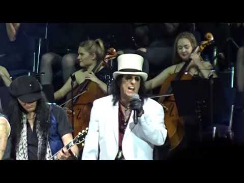 Alice Cooper School’s Out -Live in Munich 2020 03 08-Rock meets Classic-