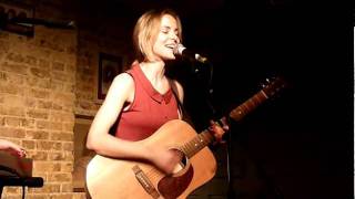 Gemma Hayes - Back Of My Hand (Live in London Feb &#39;12)