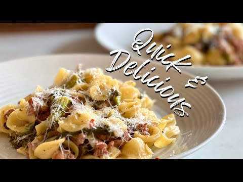 DELICIOUS Orecchiette with Sausage and Broccoli Rabe (QUICK & EASY!)