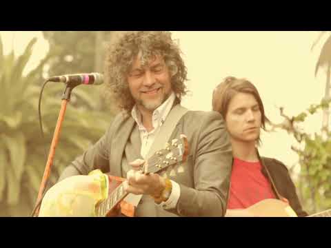 The Flaming Lips w/ Edward Sharpe and the Magnetic Zeros - Do You Realize?? (Live)