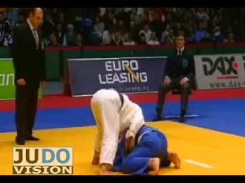 JUDO 2009 Grand Prix Hamburg: Mina Watanabe 渡邉 美奈 (JPN) - Asuka Oka (JPN)