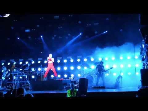 Antti Tuisku - Sata salamaa (Vain elämää 2018)