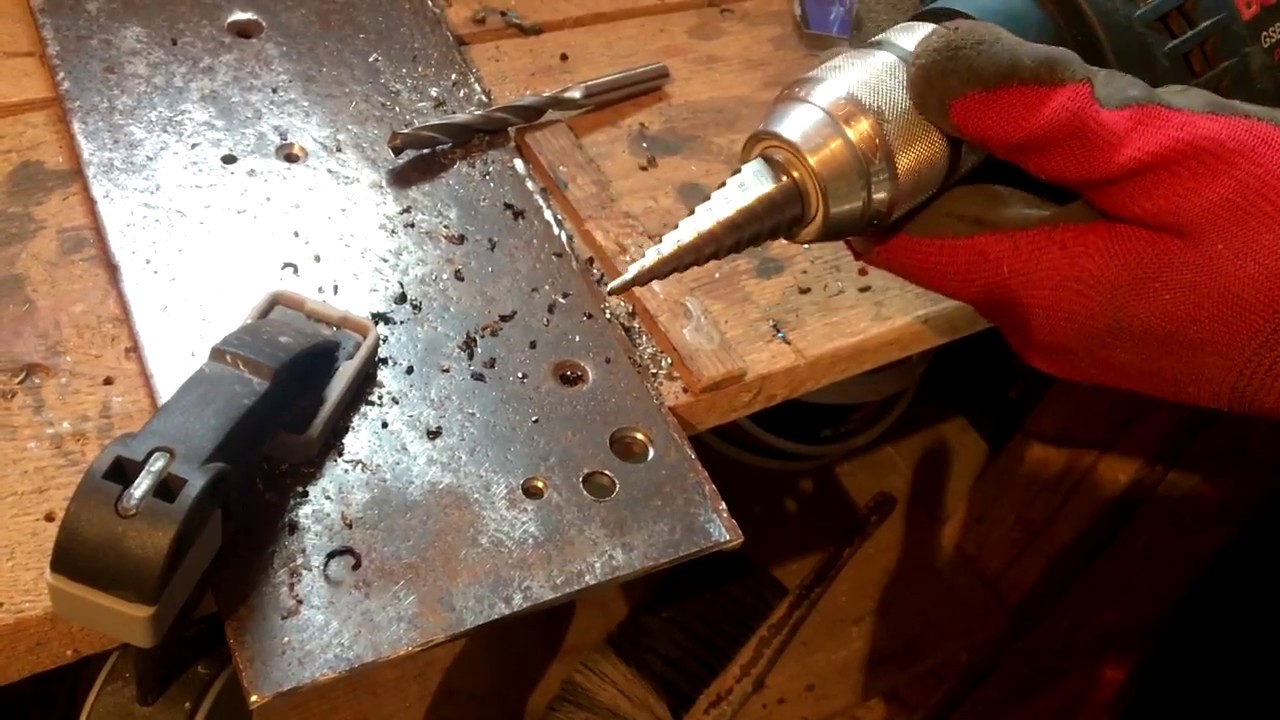 как сделать отверстие в металле 50 мм