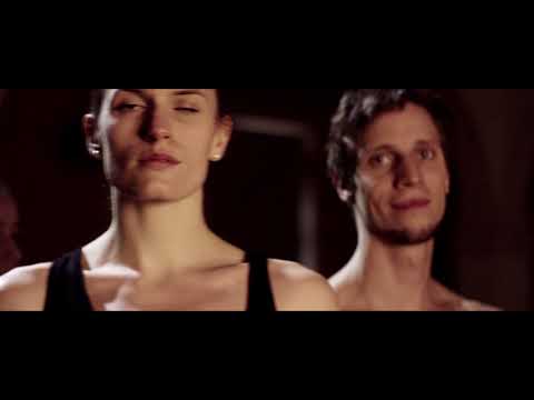 Esh Loh »Becoming« Chapter 5 »Butterblume«