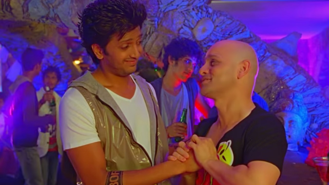 रितेश को हुई ग़लतफ़हमी - गलती से गे क्लब में पहुंचे रिते?