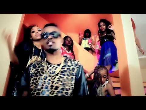 Shyn   Fiesta featuring Judah  Clip Officiel