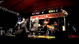 Louis Armstrong Revival "Jingle Bells" (Brněnské Vánoce 2012)