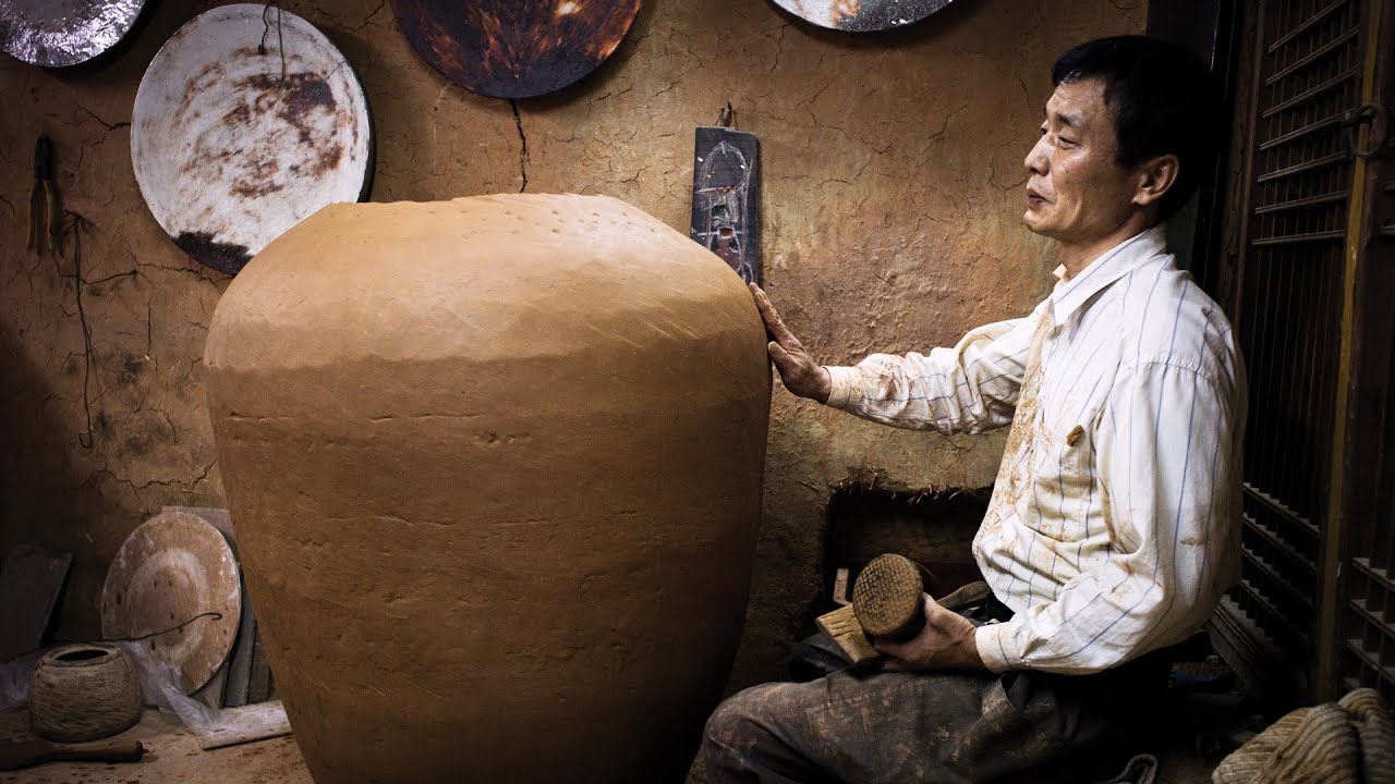 Lee Kang-hyo 'Onggi Master'