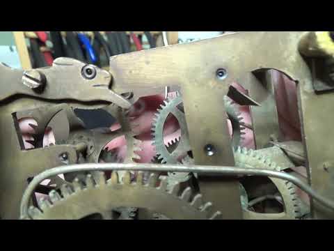 A real challenge to repair this cuckoo clock movement