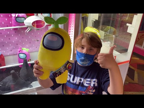 Winning a Yellow Among Us Plush from the UFO Catcher at Round1, Sussy Baka!