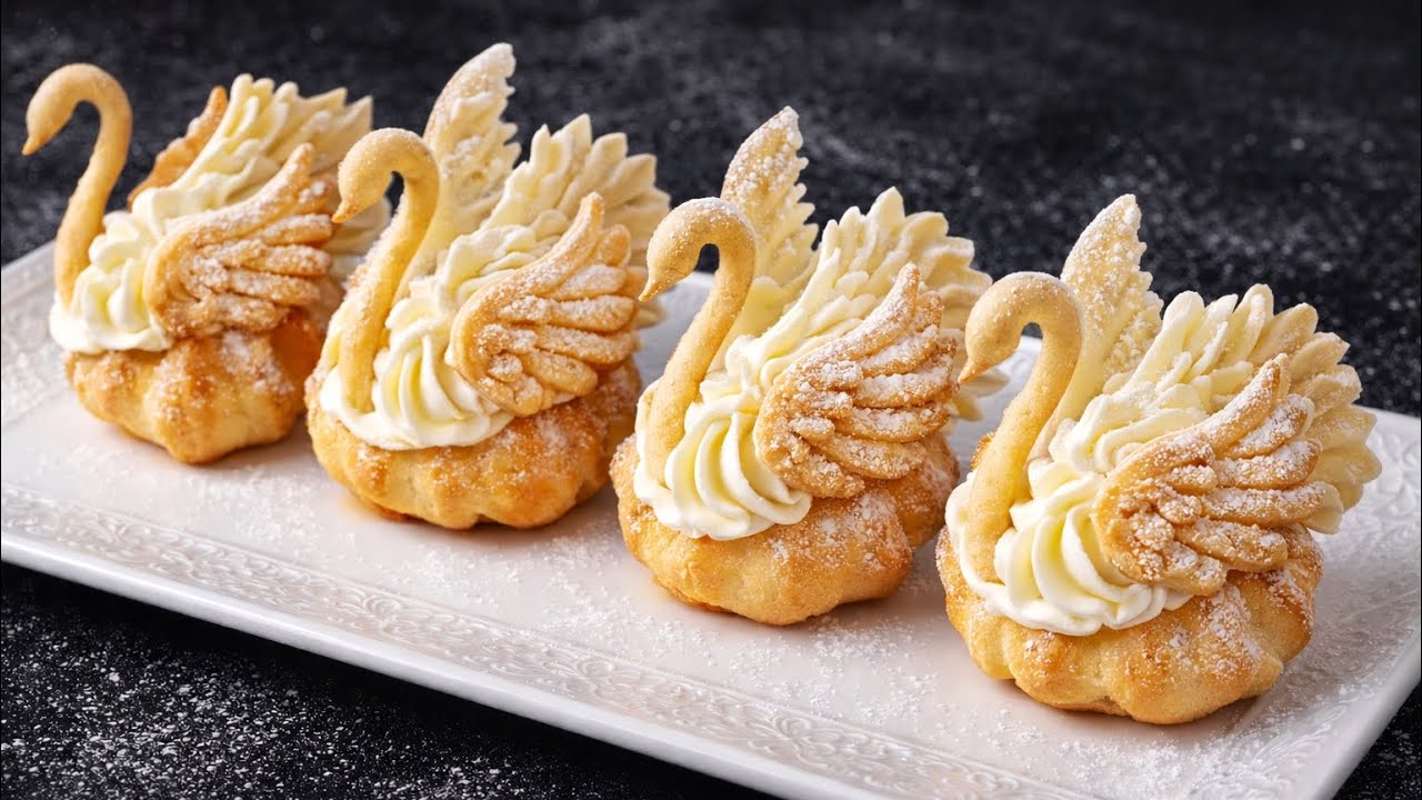 Süße Schwan-Gebäcke aus Brandteig by Zucker & Herz — recipe photo