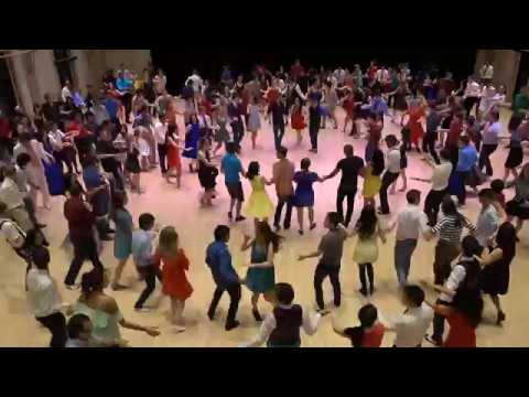 Cross-Step Waltz Mixer at the 2017 Stanford Fall Ball