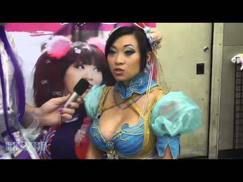 CHUN-LI! Street Fighter Cosplay By YAYA HAN