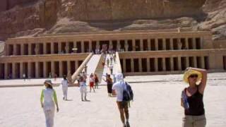 preview picture of video 'Ausflug zum Tempel der Hatschepsut im Mai 2007'