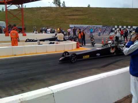 Velopark 05/04/2009 burnout dragsters