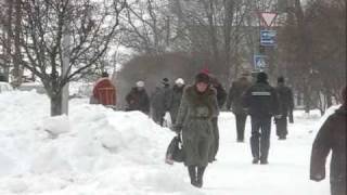 preview picture of video 'Лисичанск, улица Ленина после метели, 18.12.2009'