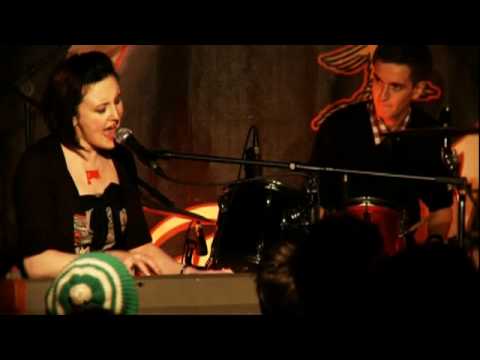 Lou Hickey - One Man Tango LIVE @ The Mill