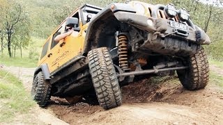 Jeep Wrangler / Cherokee offroading in Landcruiser Mountain Park