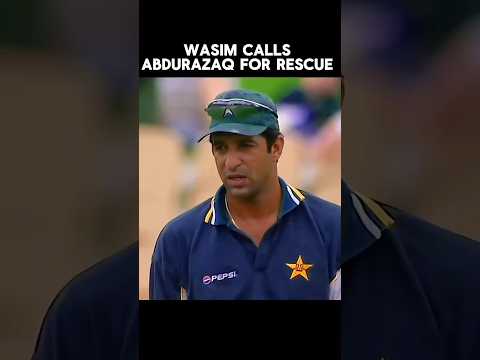 Wasim called A Razzaq to remove Tendulkar #ytshorts #youtubeshorts #cricket #wasimakram #tendulkar