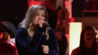 Kelly Clarkson - Run Run Rudolph (CMA Country Christmas 2016) [2K]