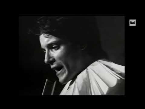 Napulammore -  Massimo Ranieri - 1974 Dal Teatro Valle in Roma