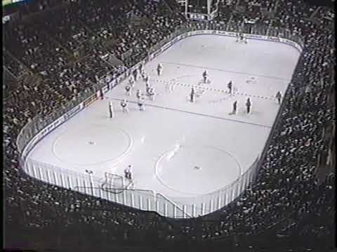 NHL 1990/91 PITTSBURGH PENGUINS AT QUEBEC NORDIQUES