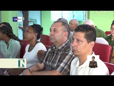 Intercambia Díaz-Canel con autoridades del consejo municipal de defensa en La Habana del Este