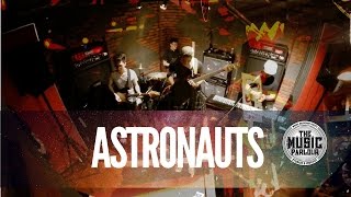 Astronauts - Get Close