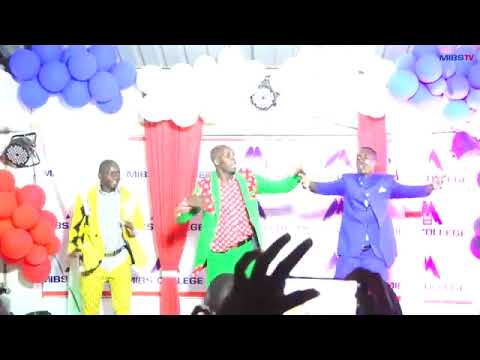 Embarambamba  kills  mc waba show #mc waba