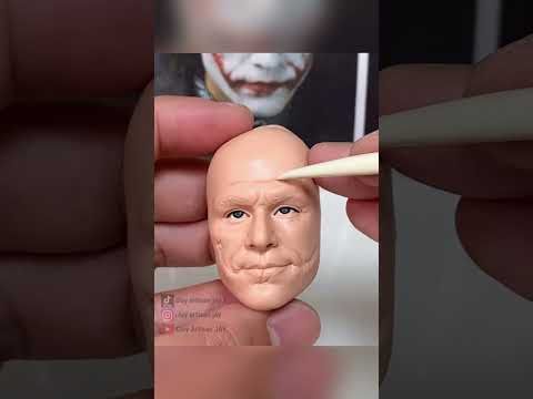 Clay Artisan JAY ：Crafting a Joker Portrait from Cla