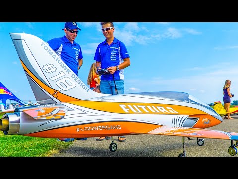 AWESOME TOMAHAWK FUTURA TURBINE JET + VECTOR THRUST FLIGHT DEMONSTRATION | JET POWER 2019