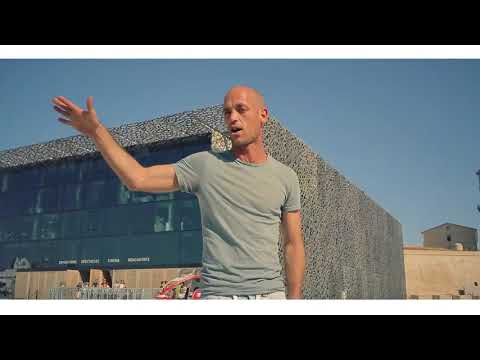 MARSEILLE . BR la plume    C'EST PAS LE BRONX ICI .   BR la plume